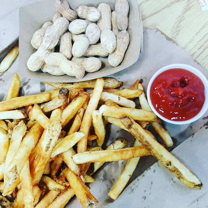 Five Guys | meal takeaway | 2690 Tuscany St, Corona, CA 92881, USA | 9512800555 OR +1 951-280-0555