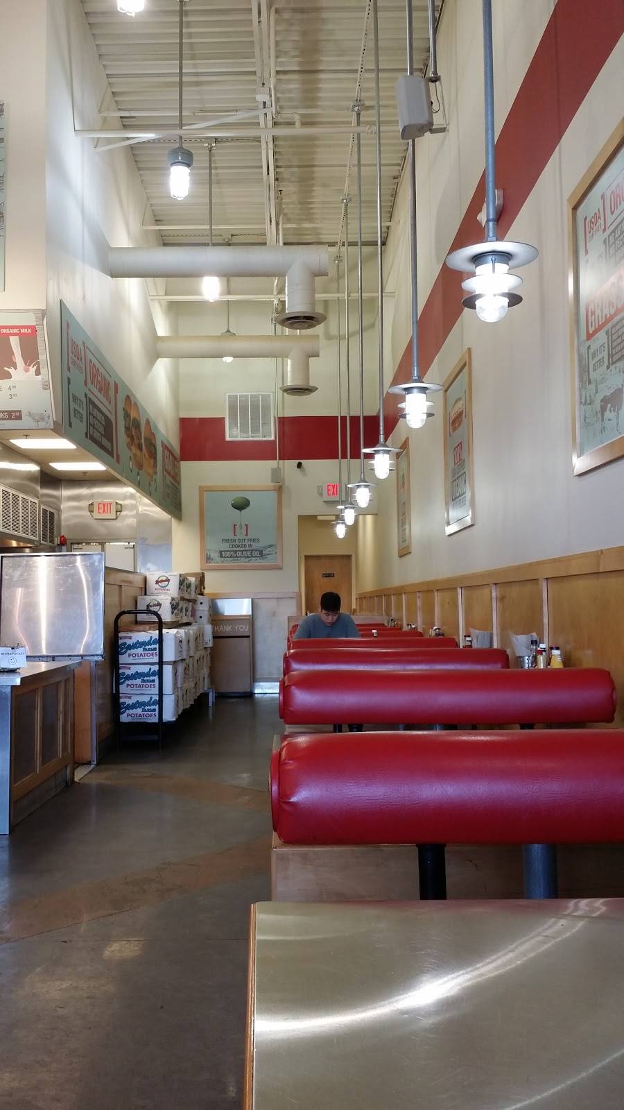 Burger 7 | restaurant | 7505 Leesburg Pike, Falls Church, VA 22043, USA | 7034428777 OR +1 703-442-8777