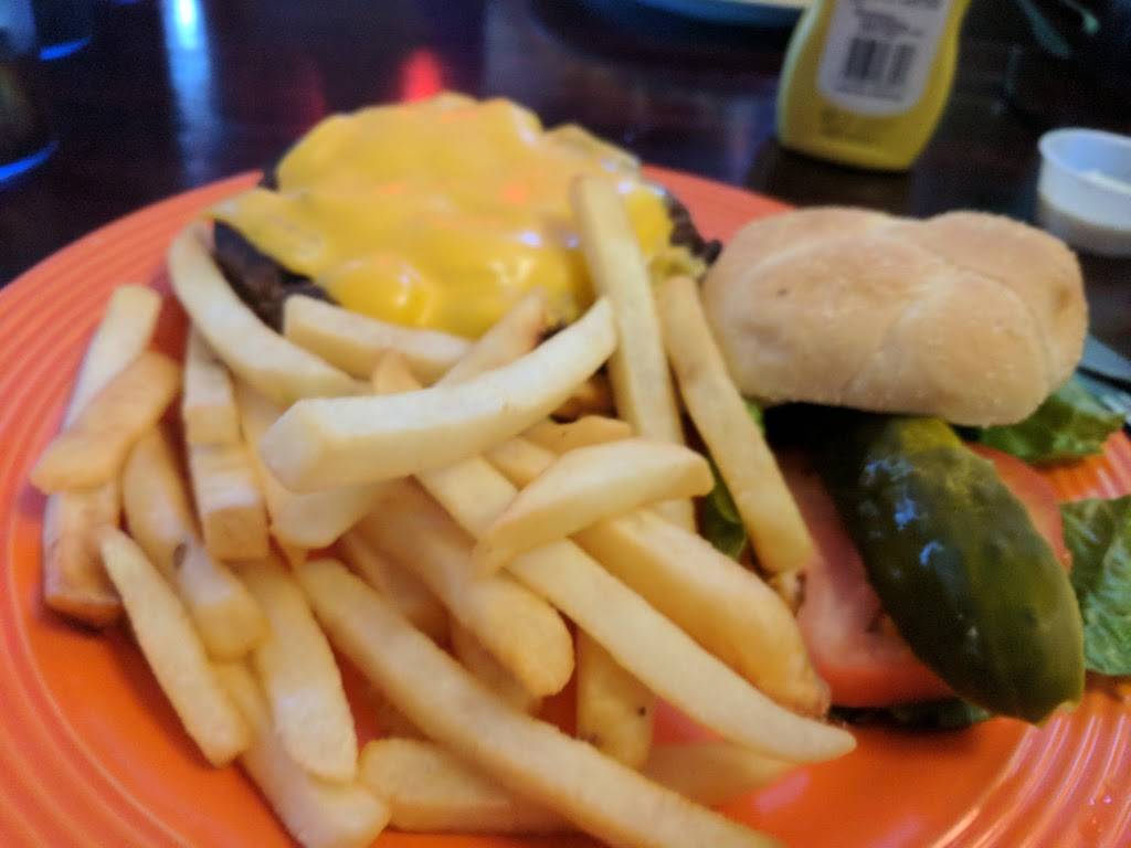 Bakes Pub & Grill | restaurant | 2210 33251, US-45, Grayslake, IL 60030, USA | 8472233430 OR +1 847-223-3430