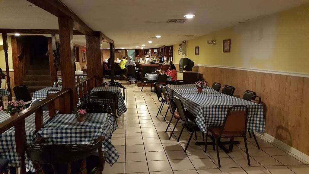 Violas Restaurant and Gospel House | restaurant | 7314 Mistletoe St, Metairie, LA 70003, USA | 5047389571 OR +1 504-738-9571