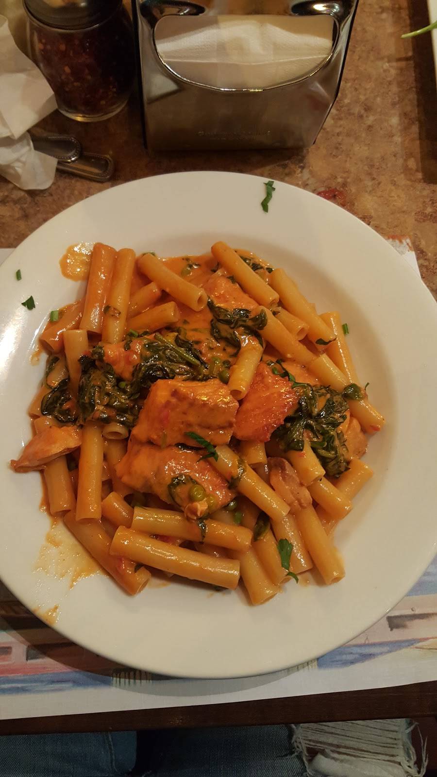 Ginos Trattoria & Pizzeria of New Hyde Park | restaurant | 1113 Jericho Turnpike, New Hyde Park, NY 11040, USA | 5164881366 OR +1 516-488-1366