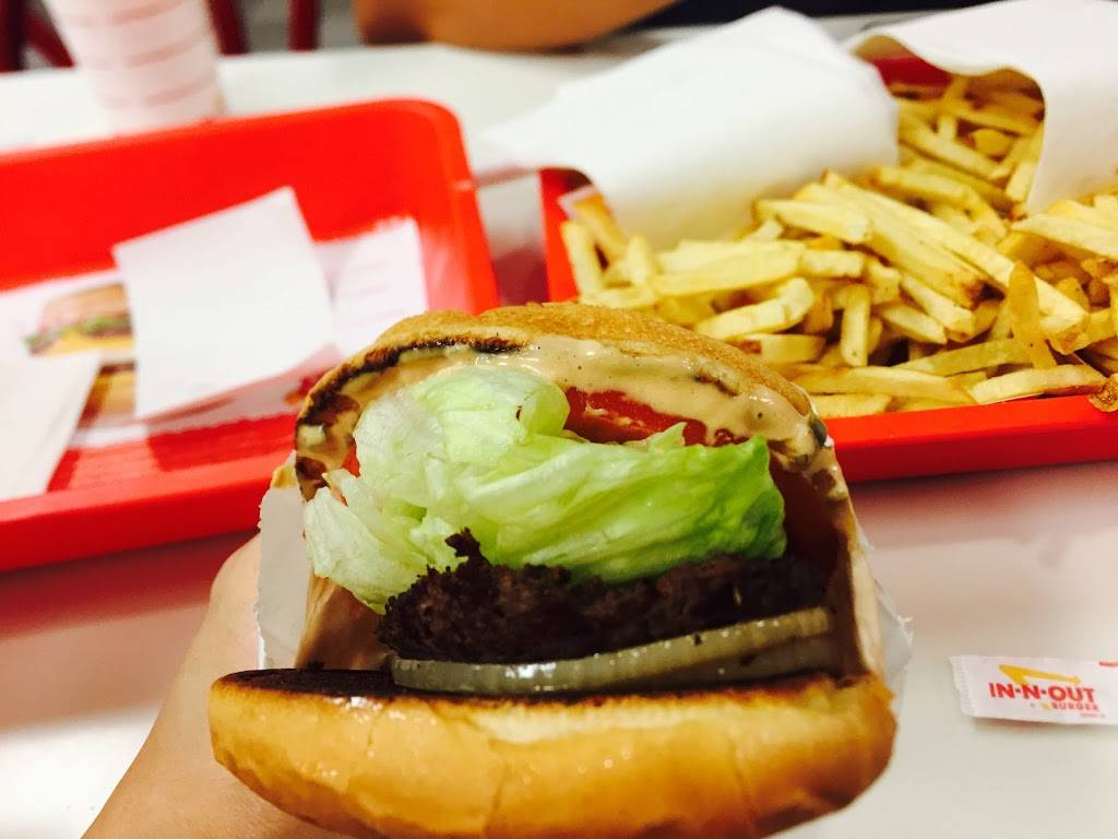 In-N-Out Burger | restaurant | 2940 E Garvey Ave S, West Covina, CA 91791, USA | 8007861000 OR +1 800-786-1000