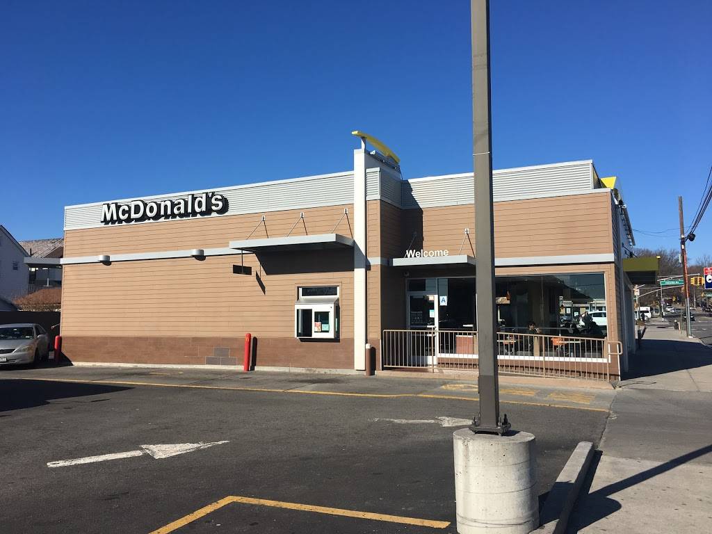 McDonalds | cafe | 88-14 Springfield Blvd, Queens Village, NY 11427, USA | 7182171585 OR +1 718-217-1585