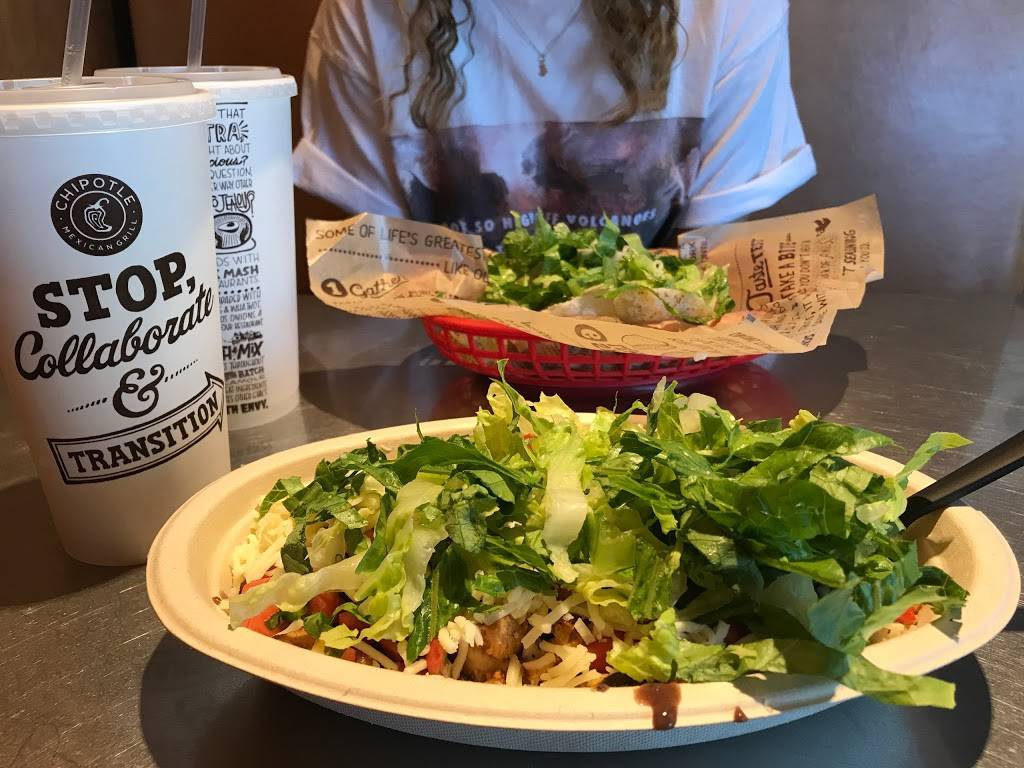 Chipotle Mexican Grill | restaurant | 201 University Oaks Blvd Ste 1350, Round Rock, TX 78665, USA | 5125908970 OR +1 512-590-8970