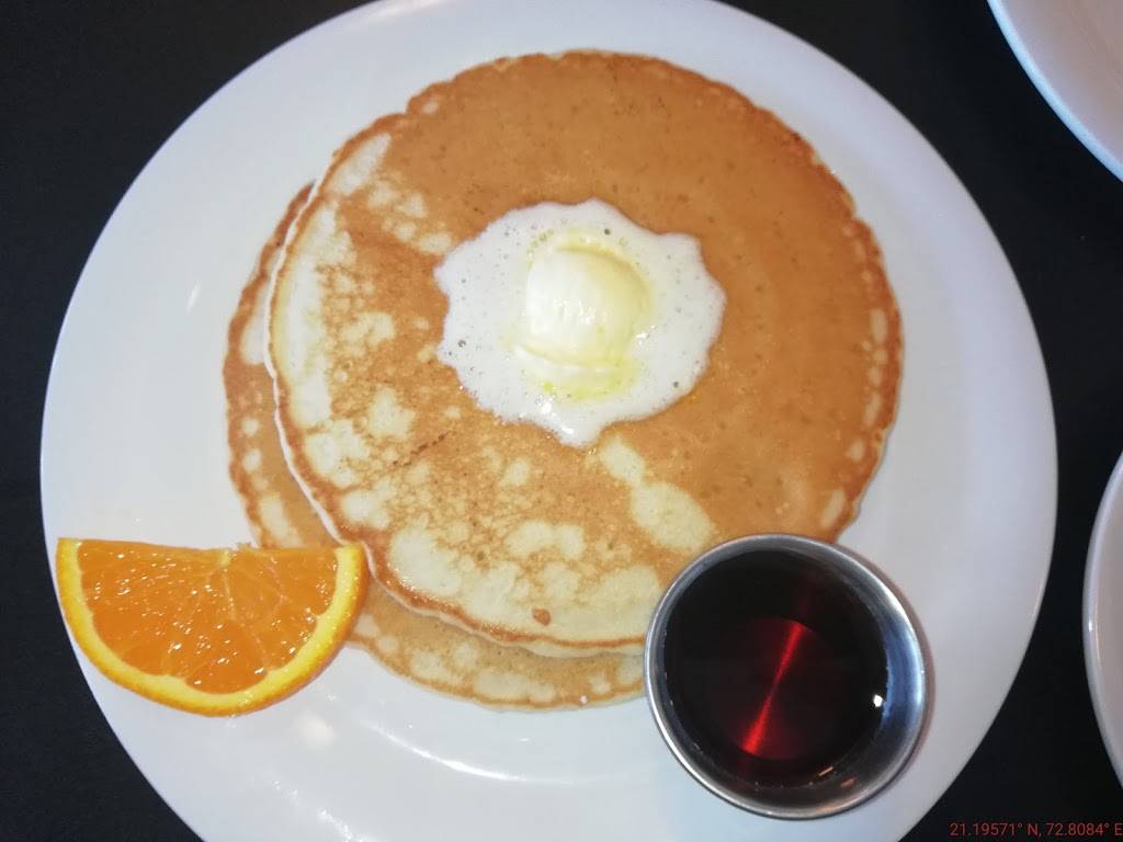 The Aviator Cafe | restaurant | 7070 Summit Valley Rd, Hesperia, CA 92345, USA | 4422675220 OR +1 442-267-5220