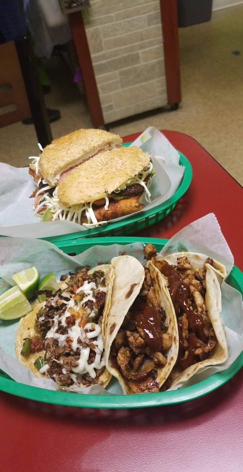 Tacos Puebla | restaurant | 511 N Addison Rd, Addison, IL 60101, USA | 6304332380 OR +1 630-433-2380