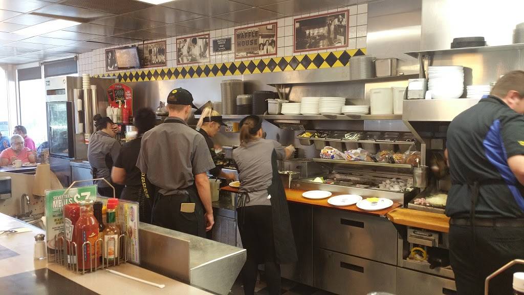 Waffle House | meal takeaway | 11244 E M.L.K. Jr Blvd, Seffner, FL 33584, USA | 8136819594 OR +1 813-681-9594