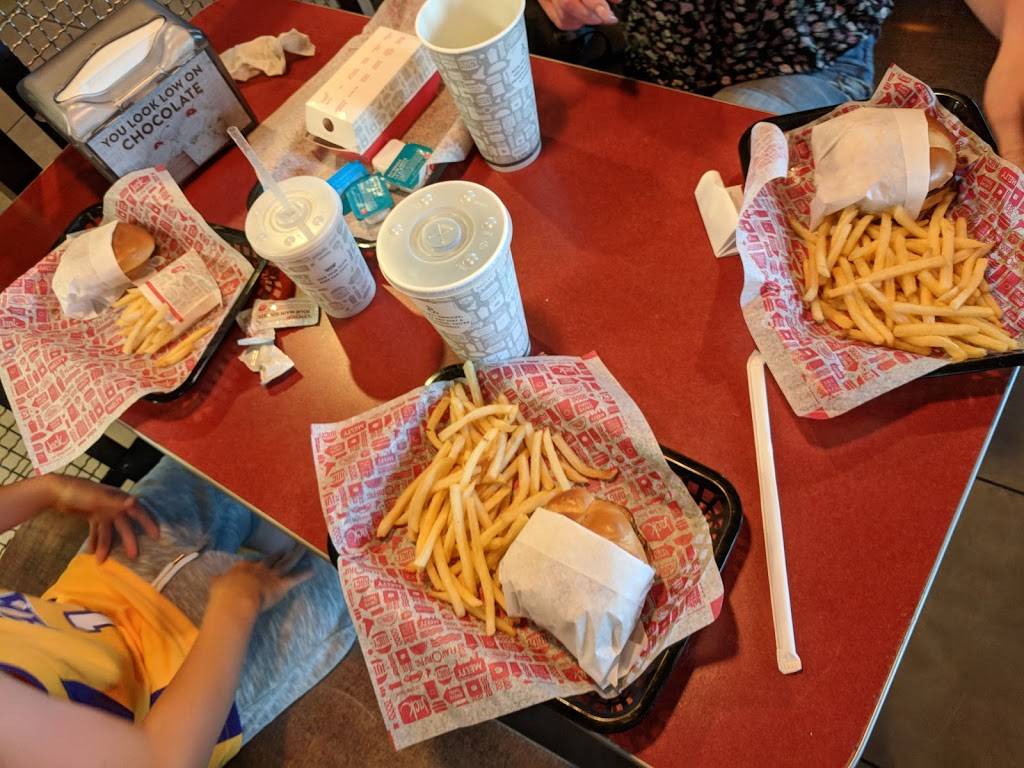 Jack in the Box | restaurant | 484 N Moorpark Rd, Thousand Oaks, CA 91360, USA | 8054957874 OR +1 805-495-7874