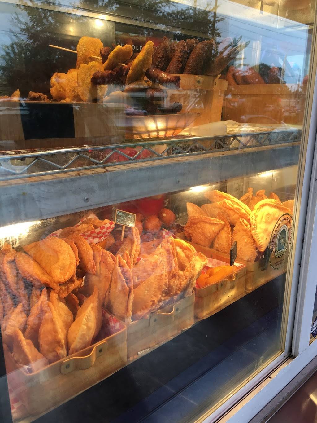 El Primo La Casa De Las Alcapurrias | restaurant | 1618 Pleasant Hill Rd, Kissimmee, FL 34746, USA | 4077851856 OR +1 407-785-1856