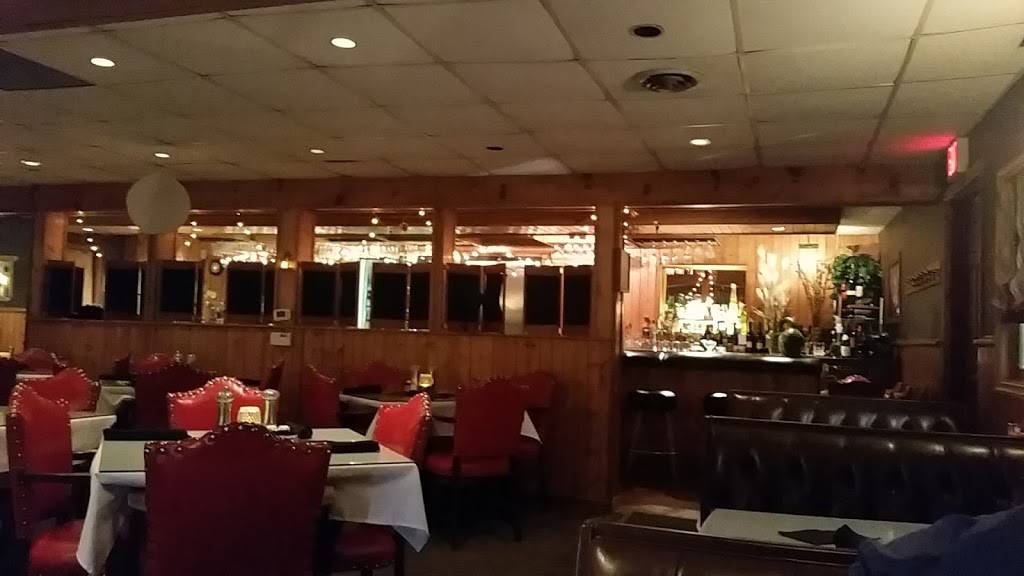 Shady Grove | restaurant | WI-65, Ellsworth, WI 54011, USA | 7152733787 OR +1 715-273-3787