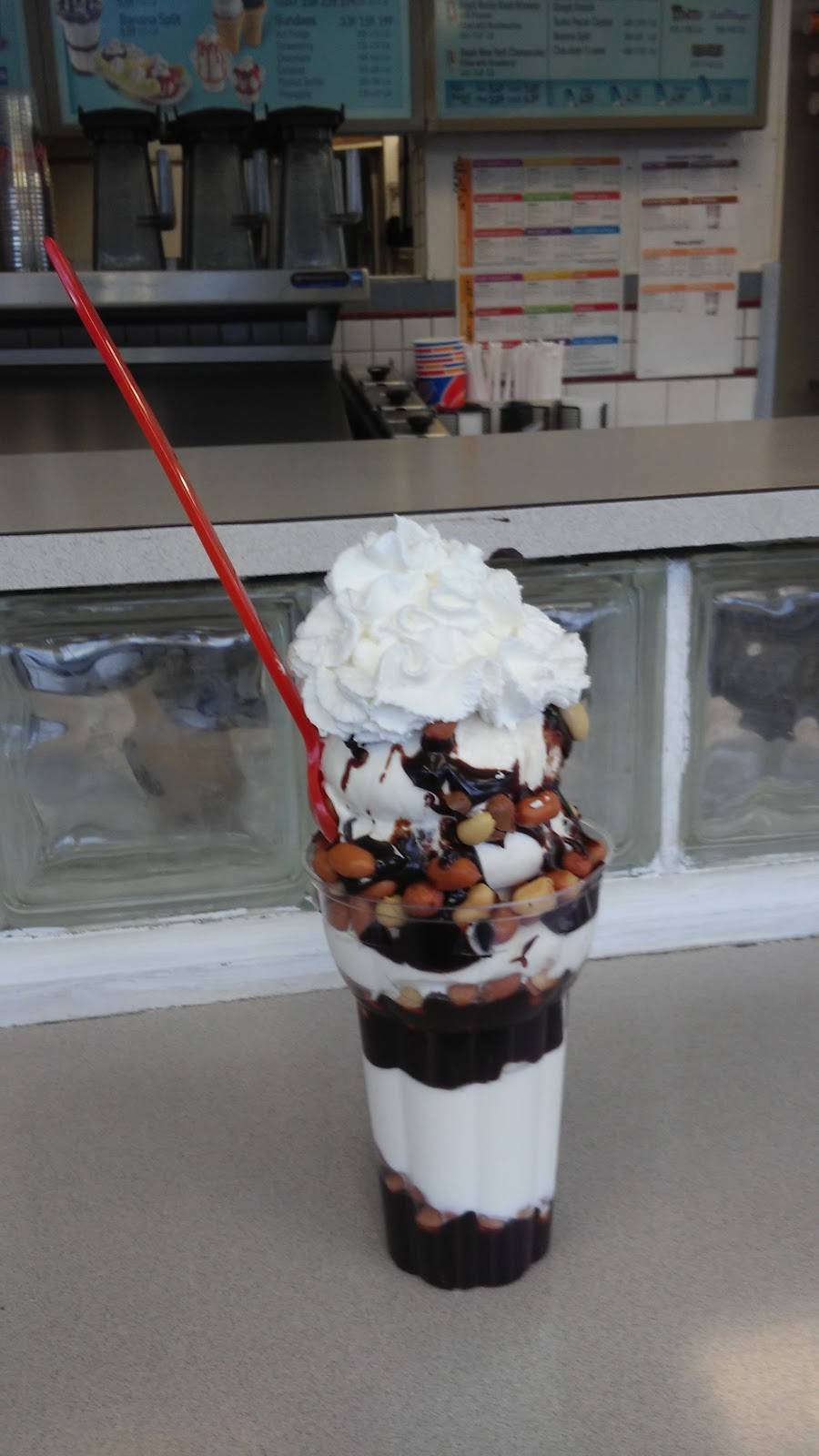 Dairy Queen Store | restaurant | 1040 W Michigan Ave, Kalamazoo, MI 49006, USA | 2693432752 OR +1 269-343-2752