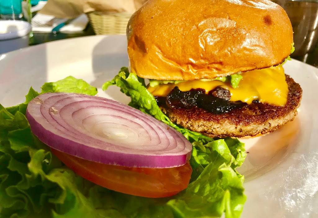 Flippers Gourmet Burgers | restaurant | 2062 Mountain Blvd, Oakland, CA 94611, USA | 5103392082 OR +1 510-339-2082