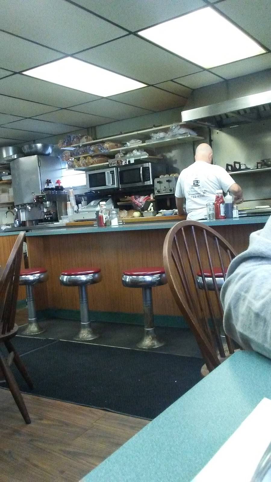 Als Place | restaurant | 134 Providence St, Woonsocket, RI 02895, USA | 4017626330 OR +1 401-762-6330