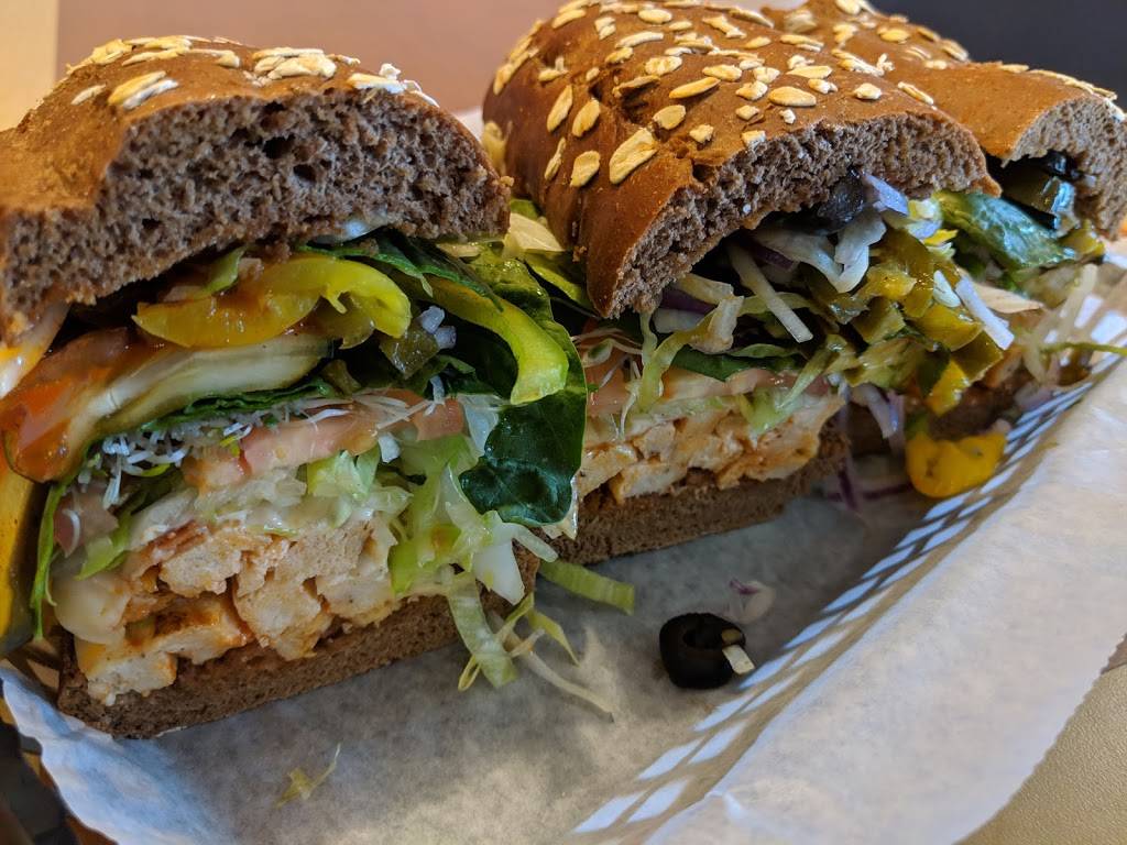 CaliSubs | restaurant | 601 S Riverside Dr #3, Clarksville, TN 37040, USA | 9318025093 OR +1 931-802-5093