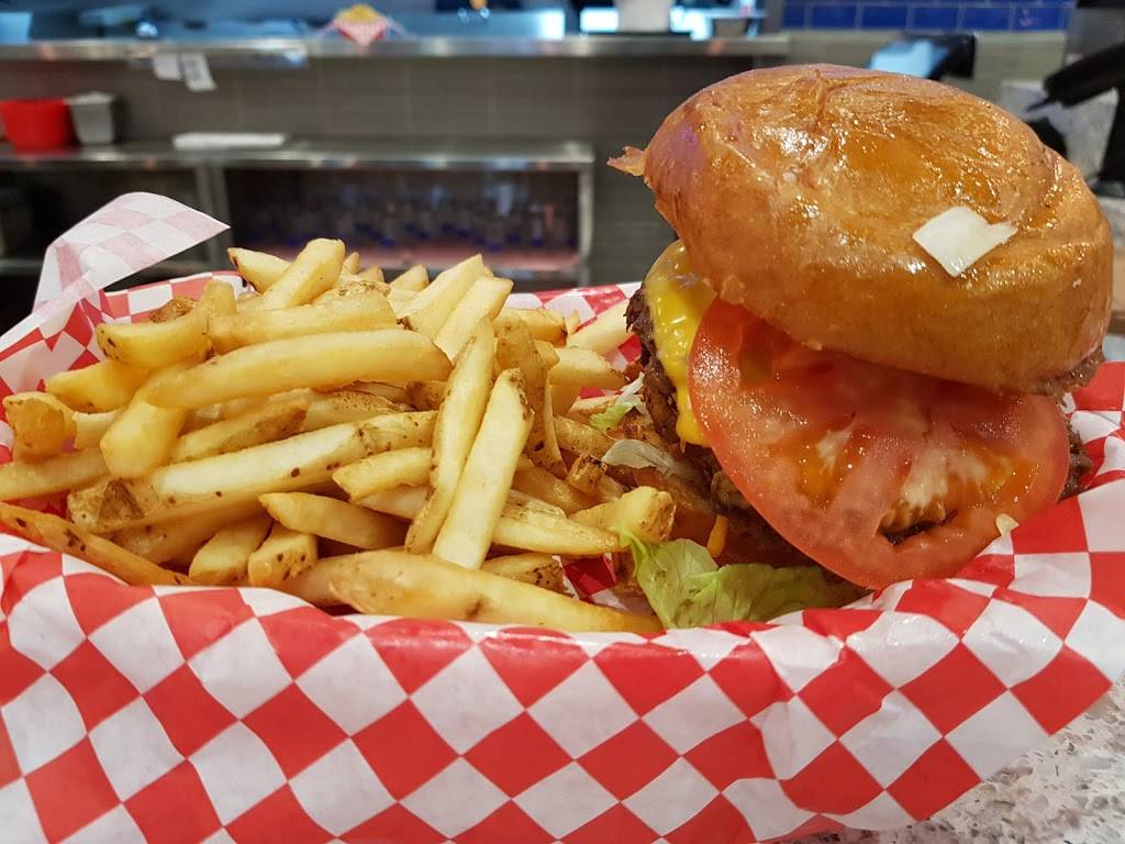 Mo Burger | restaurant | 5008 S Arizona Mills Cir Ste 655, Tempe, AZ 85282, USA | 6026353774 OR +1 602-635-3774