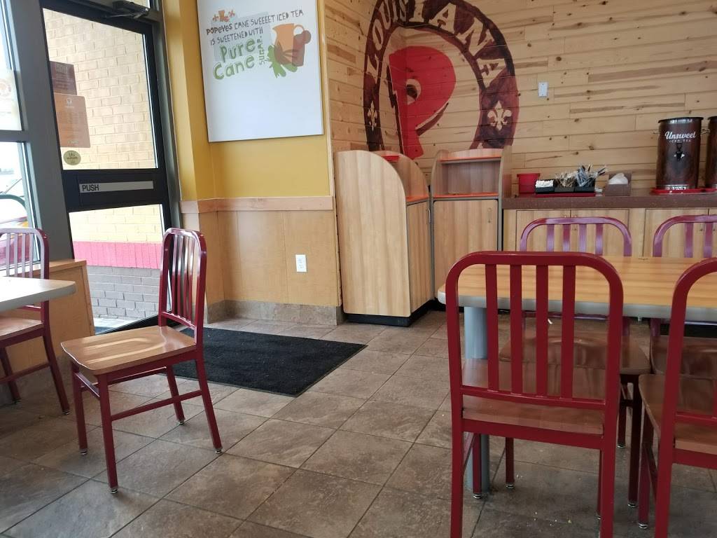 Popeyes Louisiana Kitchen | restaurant | 291 Maine Mall Rd, South Portland, ME 04106, USA | 2078350835 OR +1 207-835-0835