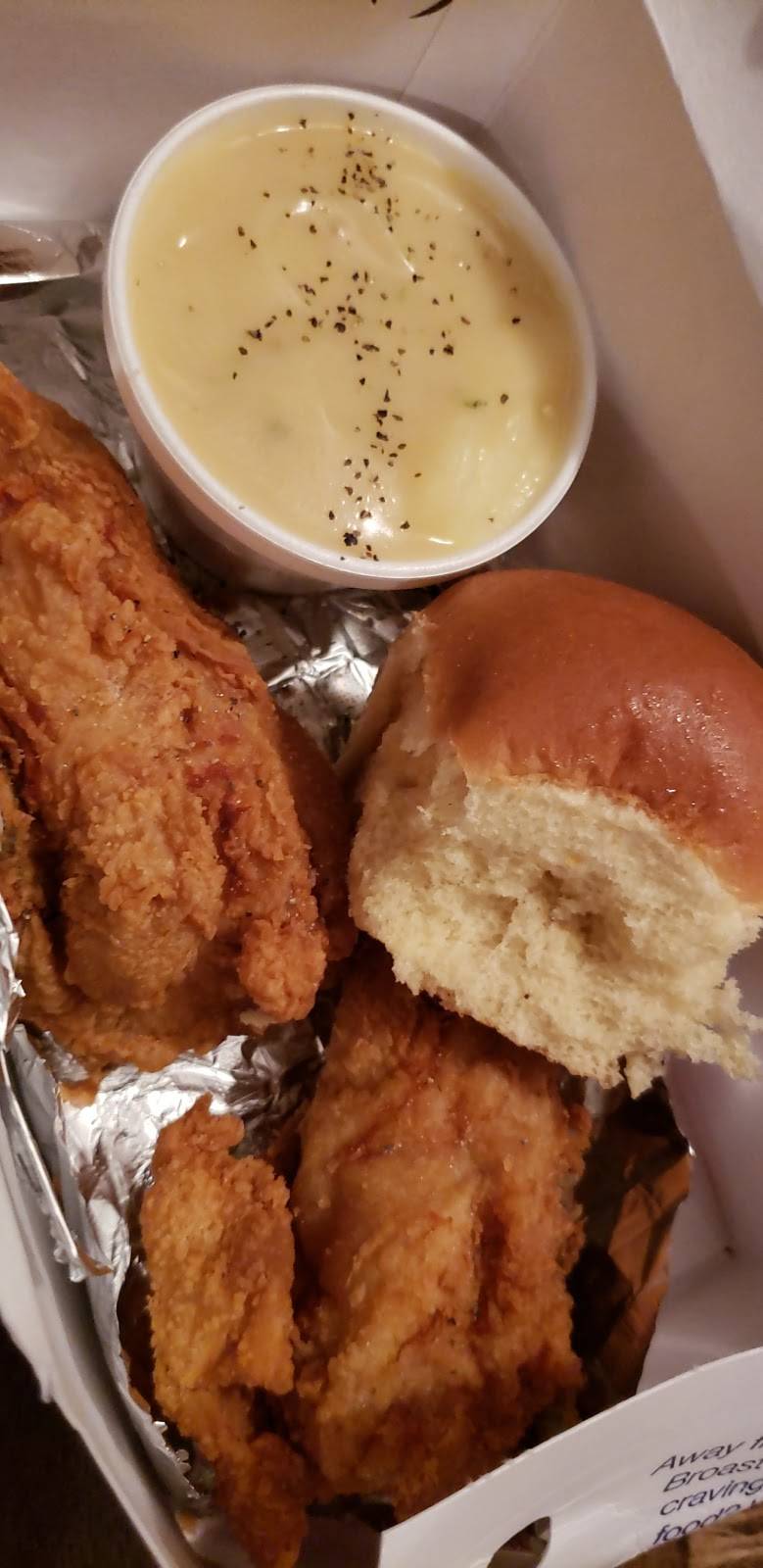 La Victoria Paleteria Ice Cream Shop & Restaurant | restaurant | 155 W Cowboy Way, LaBelle, FL 33935, USA | 8636747146 OR +1 863-674-7146