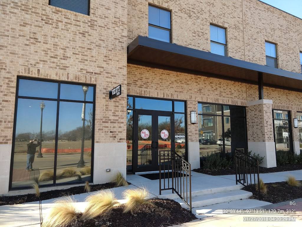 Wise Guys Pizzeria | restaurant | 311 S Oak St, Roanoke, TX 76262, USA | 6822372201 OR +1 682-237-2201