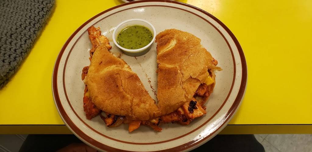 J.Js Cafe | restaurant | 265 Kenmore Ave, Buffalo, NY 14223, USA | 7168372310 OR +1 716-837-2310