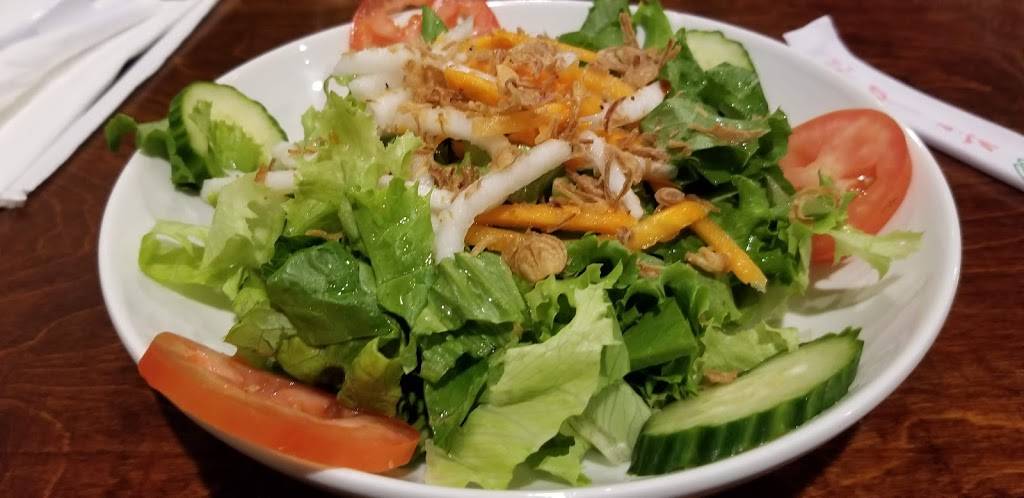 Pho Quyen Vietnamese Cuisine | restaurant | 8404 W Hillsborough Ave, Tampa, FL 33615, USA | 8138859424 OR +1 813-885-9424