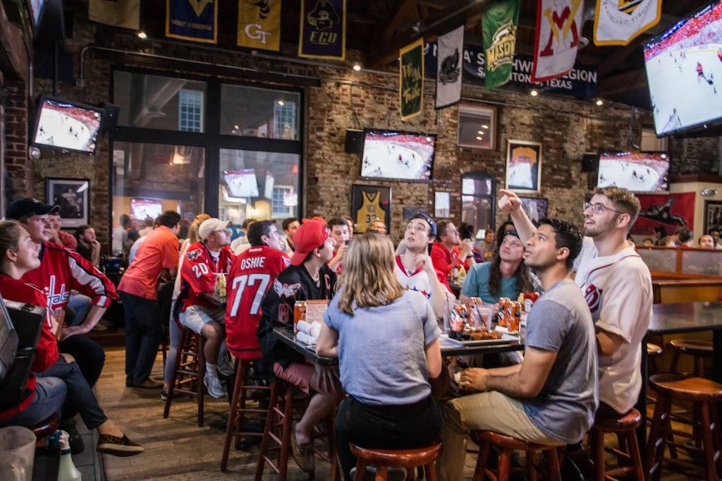 Home Team Grill | restaurant | 1630 W. Main Street (Main &, N Vine St, Richmond, VA 23220, USA | 8042547360 OR +1 804-254-7360