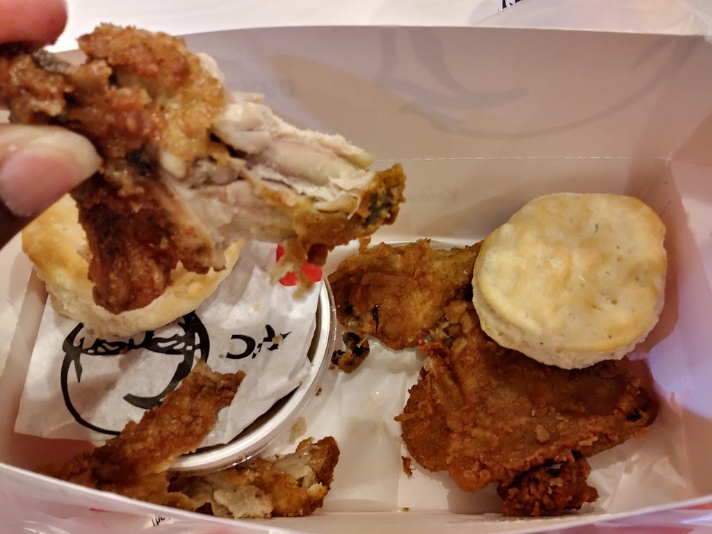 KFC | restaurant | 3061 W Sunrise Blvd, Fort Lauderdale, FL 33311, USA | 9545842288 OR +1 954-584-2288