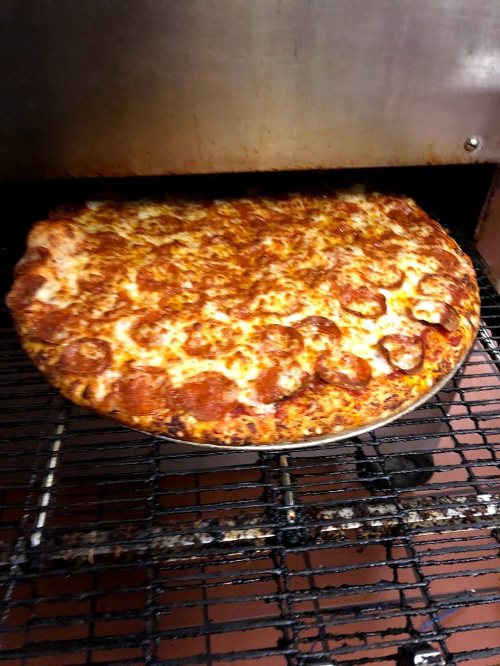 Pizza Leon | restaurant | 4749 E Ben White Blvd, Austin, TX 78741, USA | 7372090155 OR +1 737-209-0155