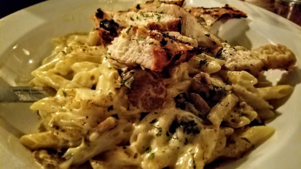 Remingtons Restaurant | restaurant | 425 Merchants Rd, Rochester, NY 14609, USA | 5854824434 OR +1 585-482-4434