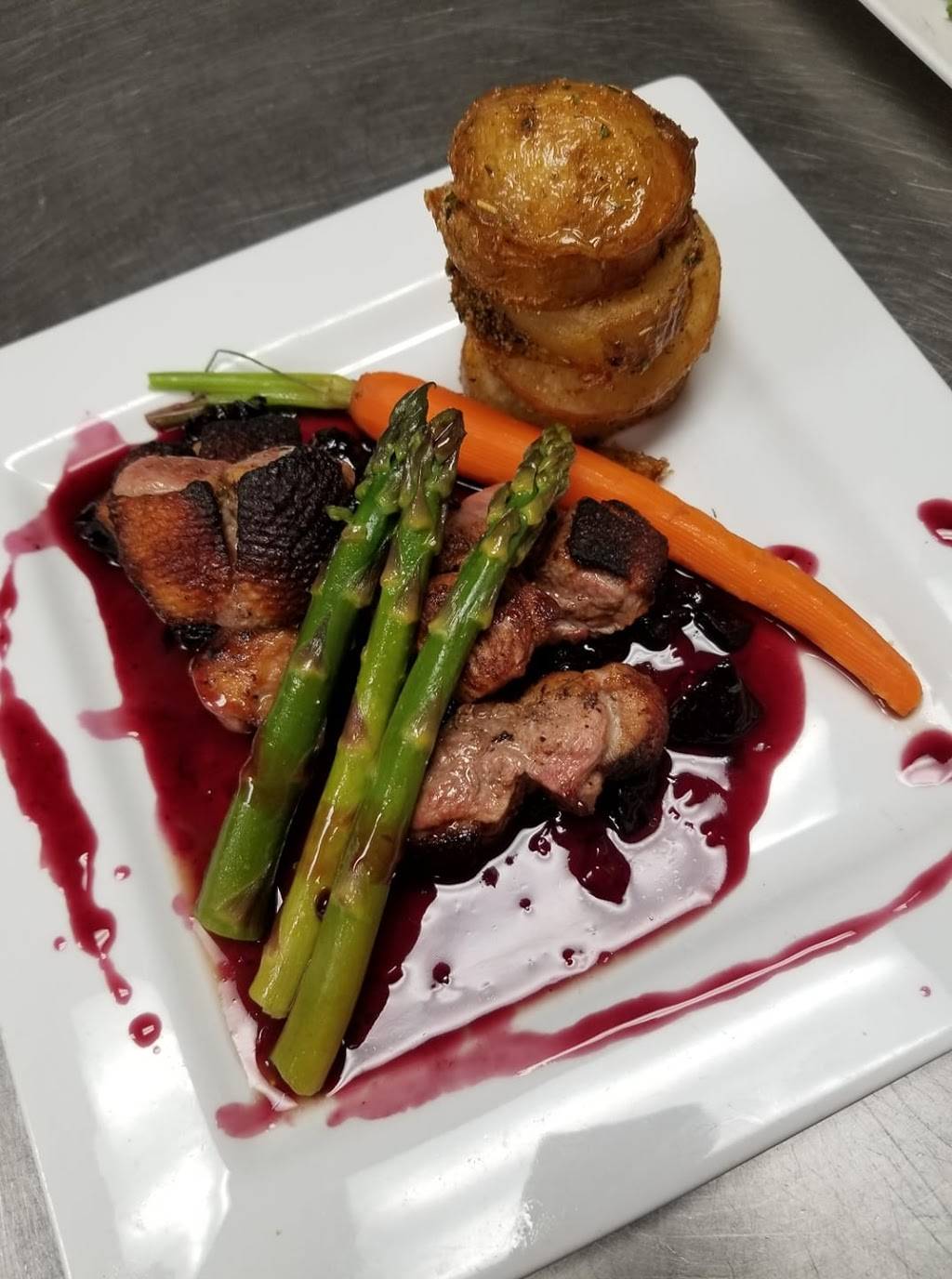 Staropolska Restaurant | restaurant | 3030 N Milwaukee Ave, Chicago, IL 60618, USA | 7733420779 OR +1 773-342-0779