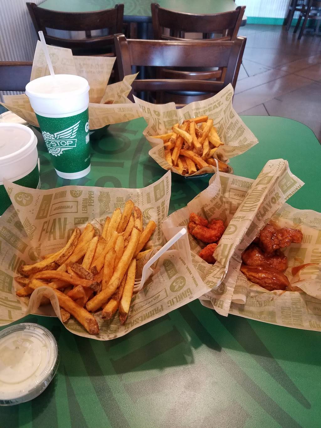 Wingstop | restaurant | 2828 S 3rd St, Terre Haute, IN 47802, USA | 8129174391 OR +1 812-917-4391