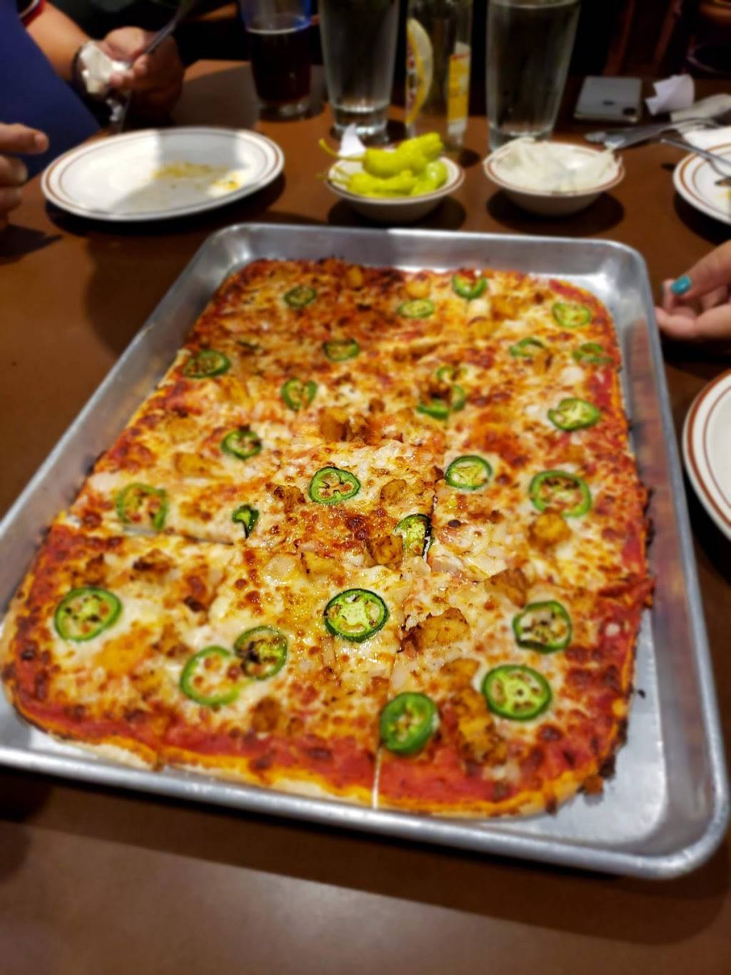 Julios Pizza | restaurant | 17538 Pioneer Blvd, Artesia, CA 90701, USA | 5628096360 OR +1 562-809-6360