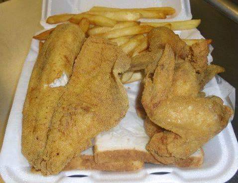 Sharks Fish & Chicken Chicago Style | restaurant | 212 GA-49 #400, Byron, GA 31008, USA | 4786545998 OR +1 478-654-5998