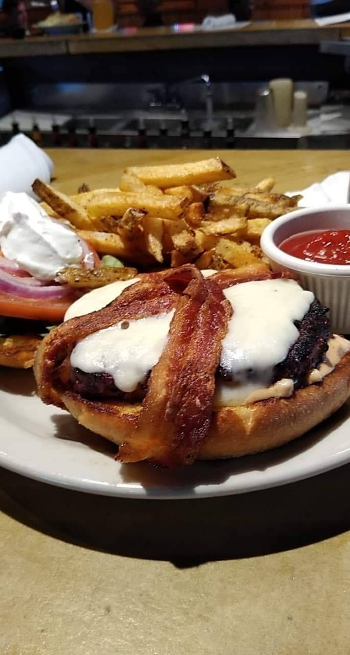 Raffertys | restaurant | 2010 Gallatin Pike N, Madison, TN 37115, USA | 6158556875 OR +1 615-855-6875