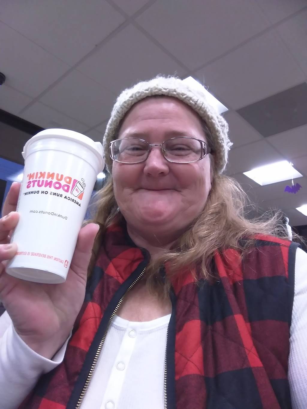 Dunkin | bakery | 1534 N Locust Ave, Lawrenceburg, TN 38464, USA | 9318404820 OR +1 931-840-4820