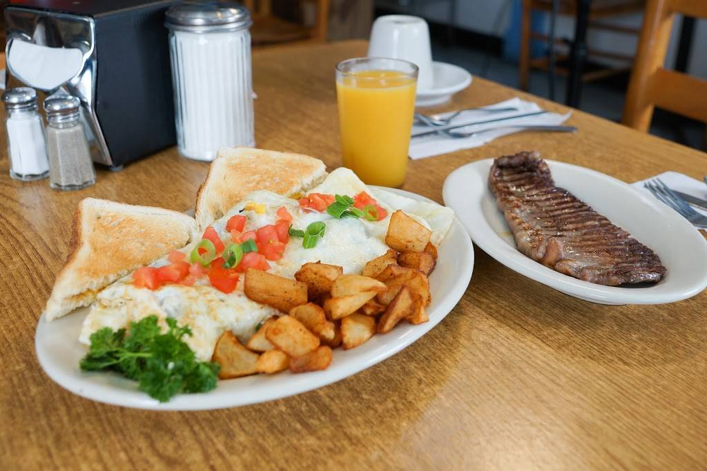 Golden Greek Restaurant | restaurant | 1103 Acushnet Ave, New Bedford, MA 02746, USA | 5089978811 OR +1 508-997-8811