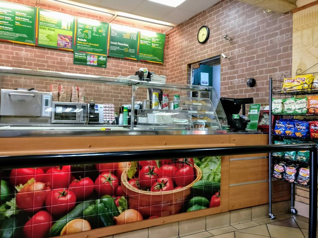 Subway Restaurants | restaurant | 7807 Palm River Rd, Tampa, FL 33619, USA | 8136217049 OR +1 813-621-7049