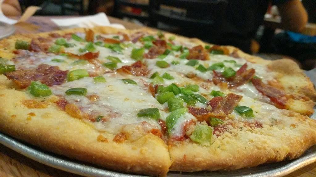 Felixs Pizza Pub | restaurant | 6401 Clayton Ave, St. Louis, MO 63139, USA | 3146456565 OR +1 314-645-6565