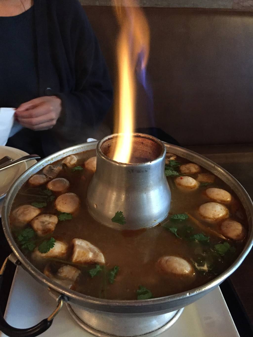 Its Thai Hometaurant | restaurant | 1311 N Glendale Blvd Unit A, Los Angeles, CA 90026, USA | 2134849383 OR +1 213-484-9383