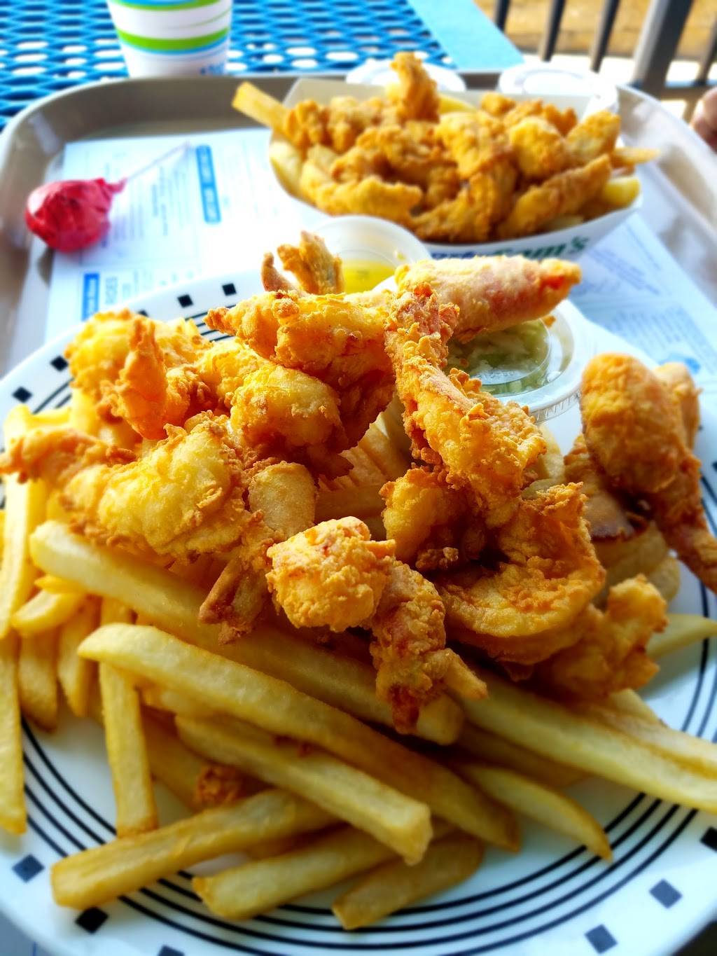 Seafood Sams | restaurant | 6 Coast Guard Rd, Sandwich, MA 02563, USA | 5088884629 OR +1 508-888-4629
