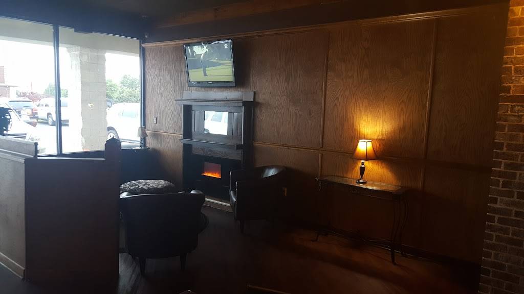 Charlies Bar and Grill | restaurant | 1291 S Houston Lake Rd, Warner Robins, GA 31088, USA | 4789883008 OR +1 478-988-3008