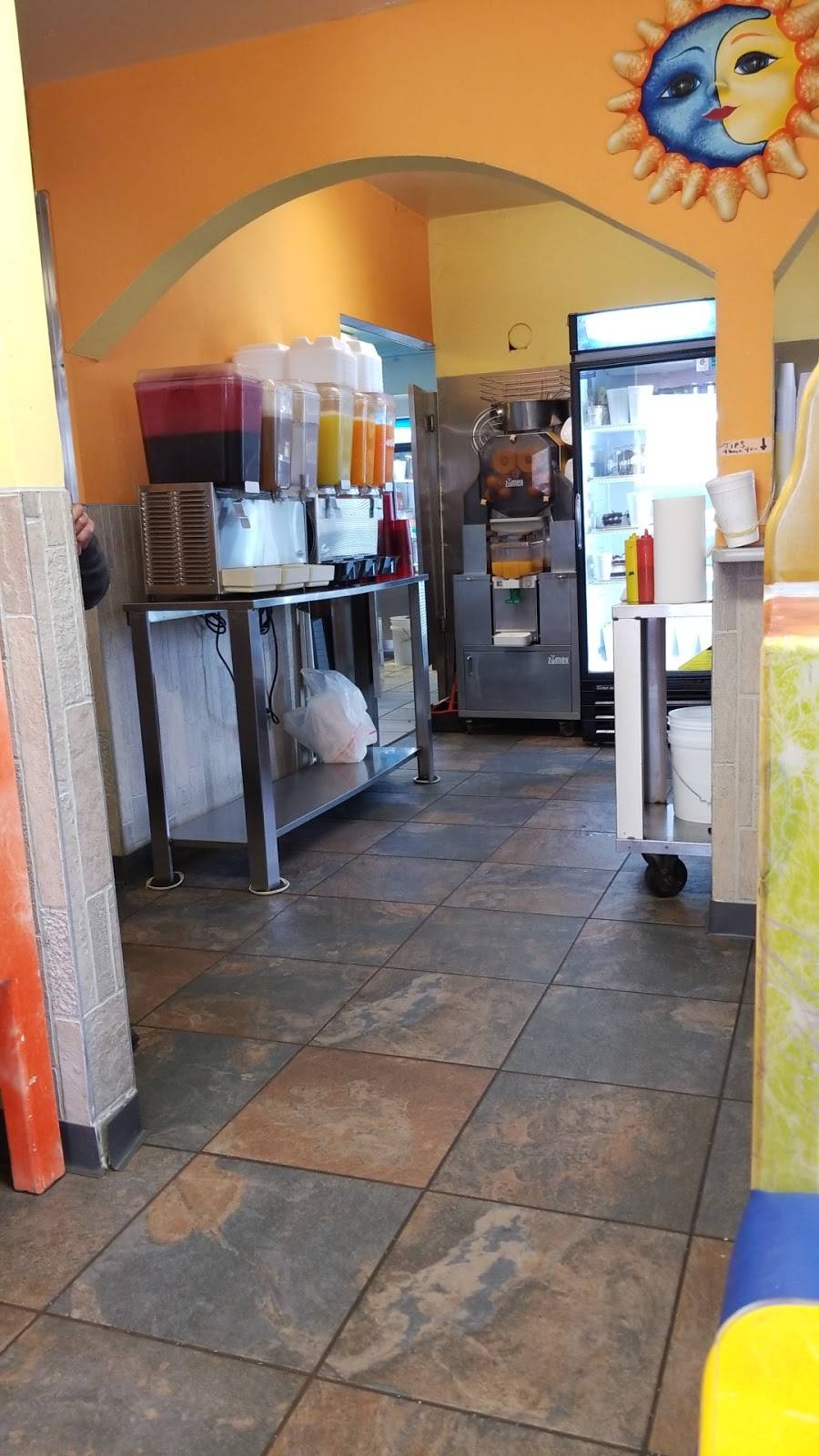 Taqueria El Local | restaurant | 1615 University Ave, Green Bay, WI 54302, USA | 9204551060 OR +1 920-455-1060