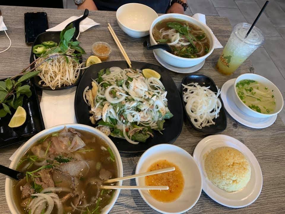 Pho Bucks | restaurant | 5127 W Edinger Ave suite d, Santa Ana, CA 92704, USA | 6572189351 OR +1 657-218-9351