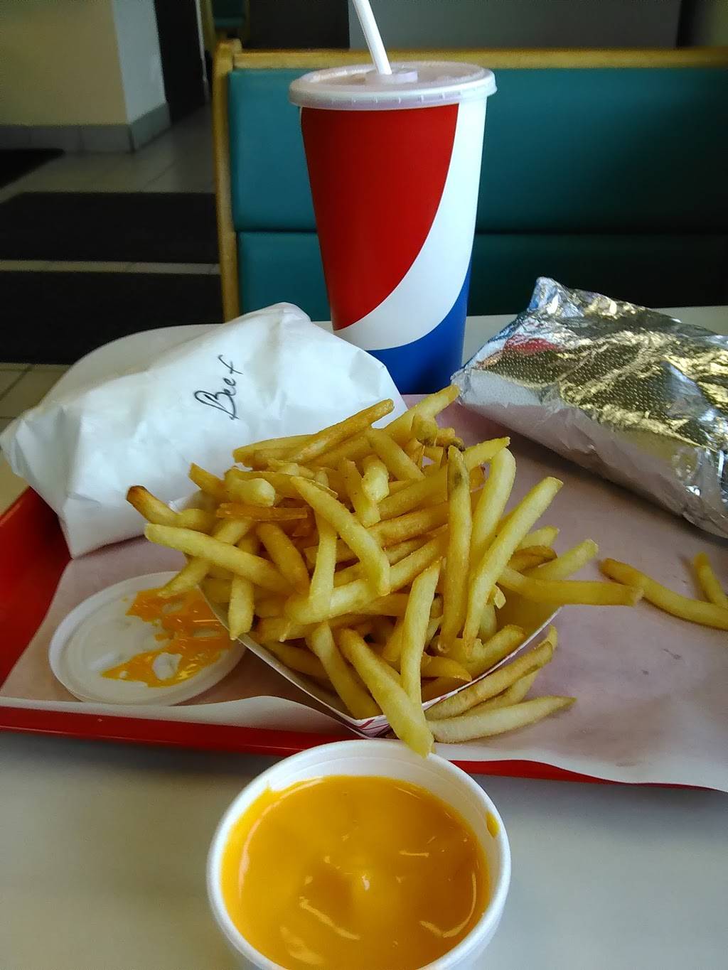 Andys Grill & Frozen Custard | restaurant | 16973 Vincennes Ave, South Holland, IL 60473, USA | 7085969108 OR +1 708-596-9108