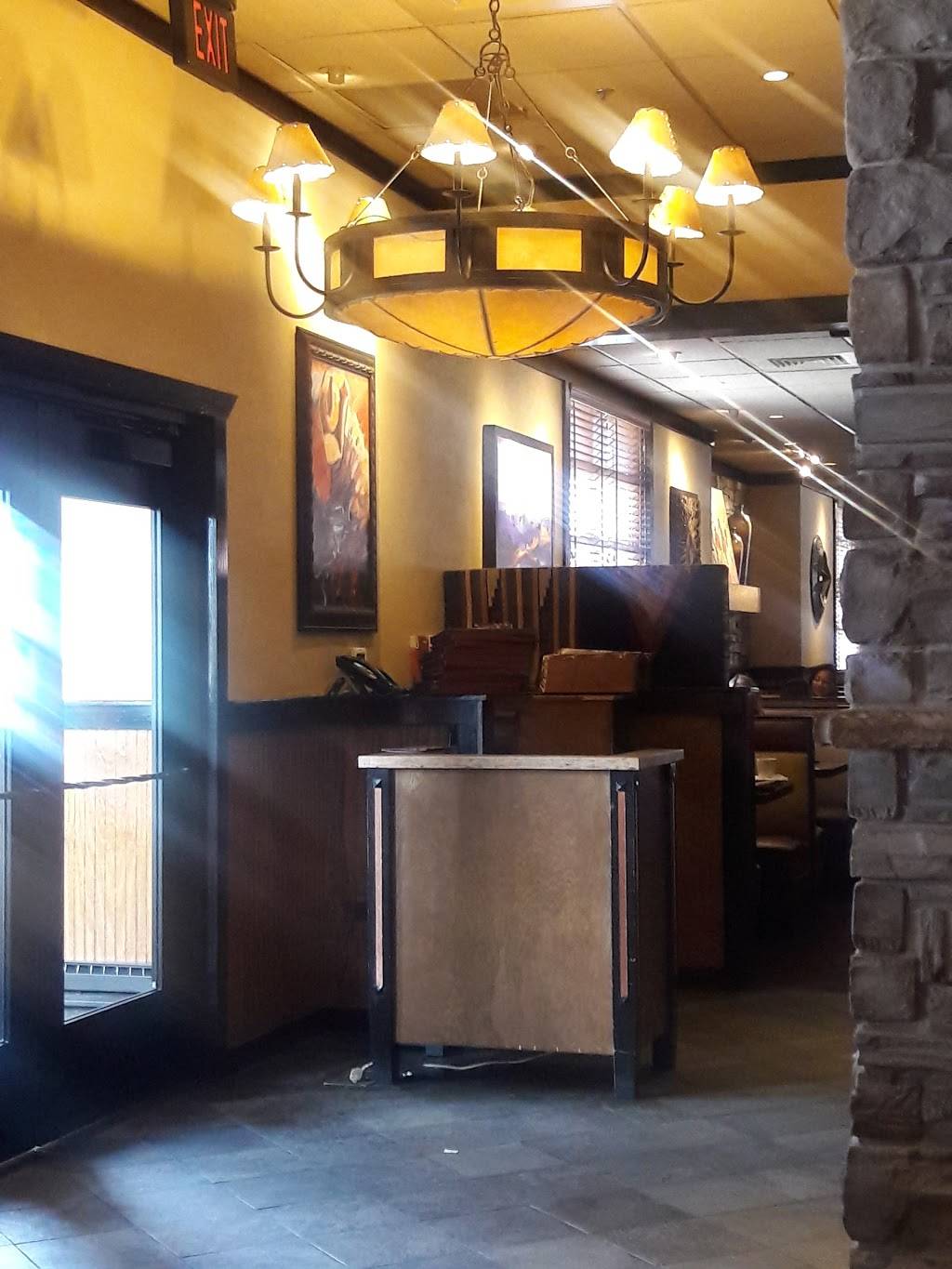 LongHorn Steakhouse | meal takeaway | 7115 Cermak Rd, Berwyn, IL 60402, USA | 7084846350 OR +1 708-484-6350