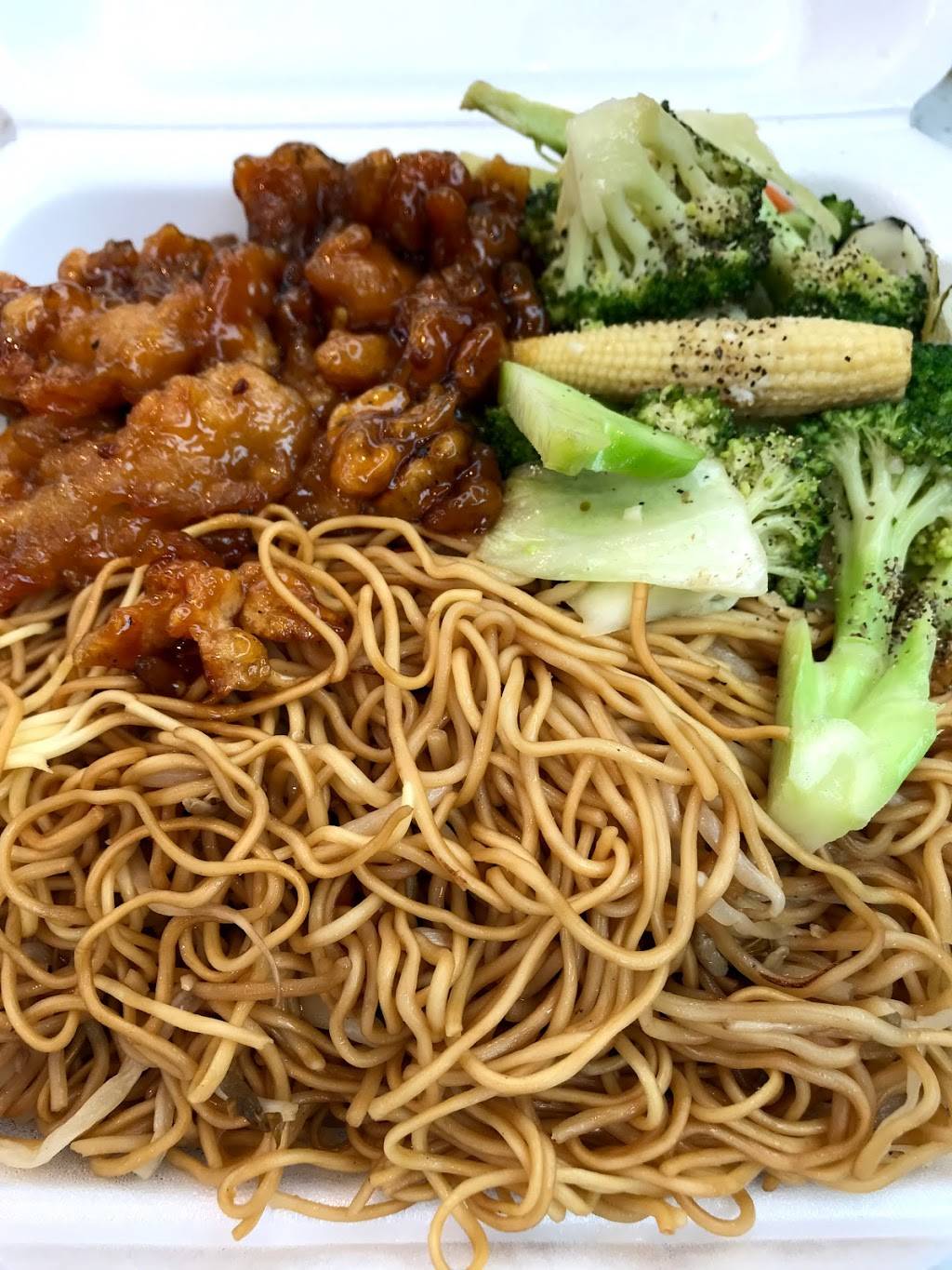 Manchu Wok | restaurant | 1 Eglinton Square #107, Scarborough, ON M1L 2K1, Canada | 4167556665 OR +1 416-755-6665