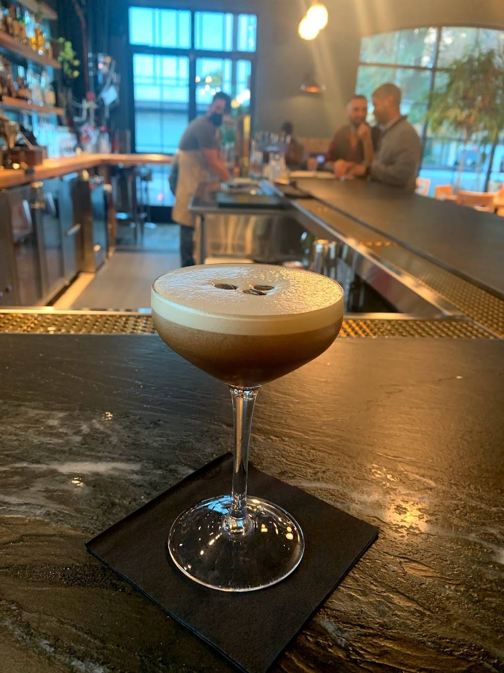 OSTIA | restaurant | 2050 Dunlavy St, Houston, TX 77006, USA | 7133249288 OR +1 713-324-9288