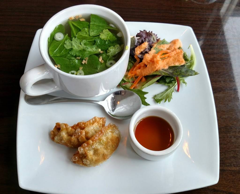 Pop Thai Restaurant | restaurant | 1227 N Mills Ave, Orlando, FL 32803, USA | 4072035088 OR +1 407-203-5088