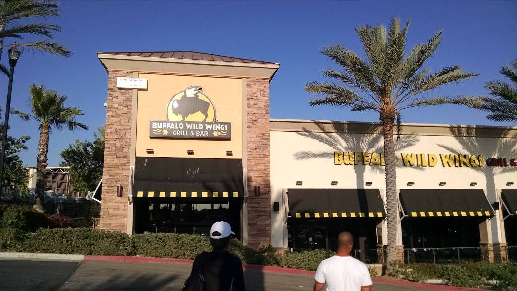 Buffalo Wild Wings | restaurant | 12450 Day St, Moreno Valley, CA 92553, USA | 9516539464 OR +1 951-653-9464