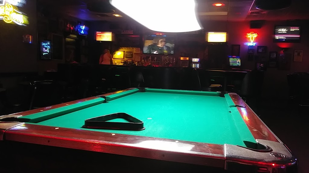 Boondocks Bar & Grill | restaurant | 10210 Airport Blvd, Mobile, AL 36608, USA | 2517767004 OR +1 251-776-7004