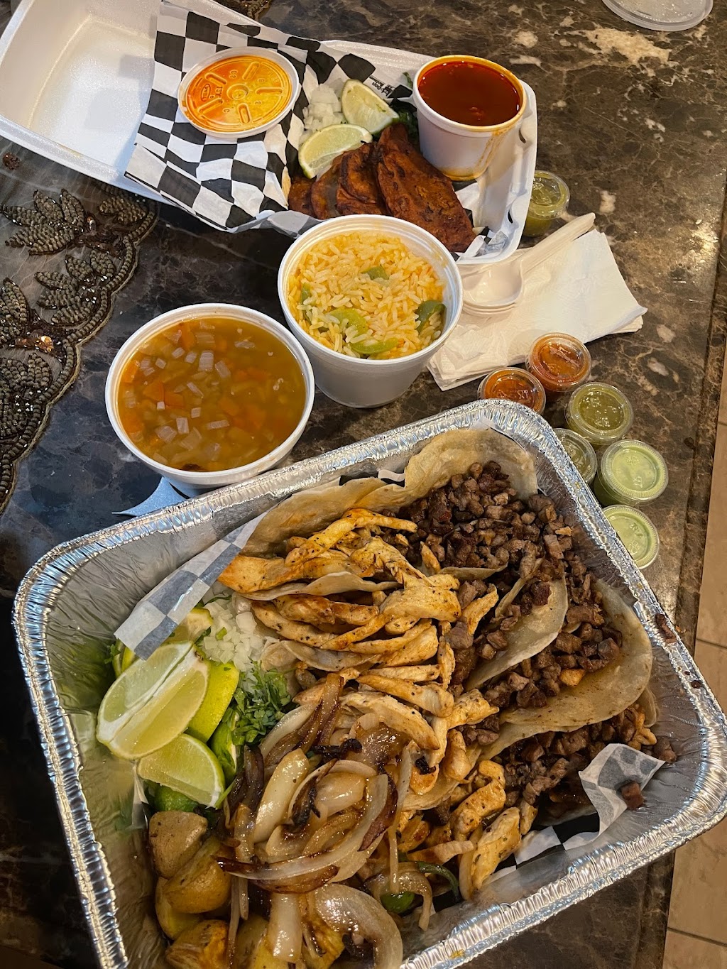 Marissas Kitchen and Catering | restaurant | Bristol Rd, Laredo, TX 78045, USA | 9565683144 OR +1 956-568-3144